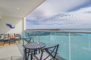 Leilighet, flere senger, balkong, havutsikt (Encantame Towers Verano 802) | Utsikt fra rommet