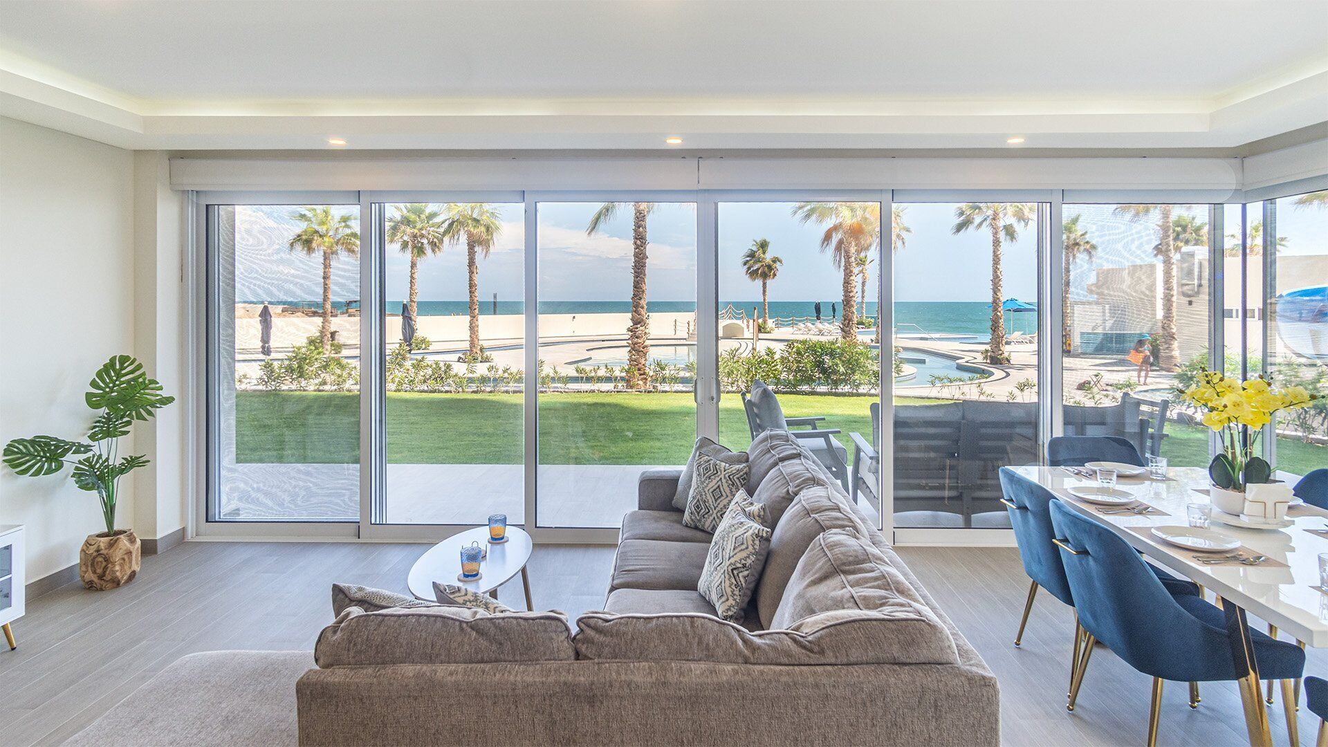 Appartement, meerdere bedden, balkon, uitzicht op oceaan (Encantame Towers Verano 105) | Woonruimte | Een 42-inch flatscreentelevisie met digitale zenders