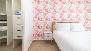 Condo, Multiple Beds, Balcony, Ocean View (Encantame Towers Viento 2204) | 2 bedrooms, individually decorated, individually furnished, bed sheets