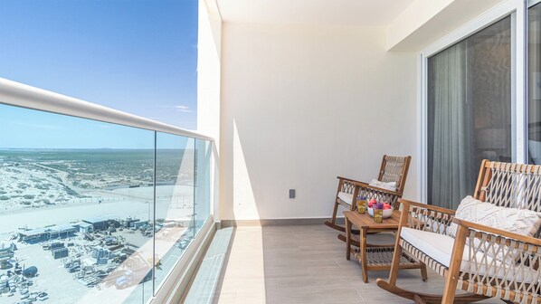 公寓客房, 多張床, 露台, 海景 (Encantame Towers Viento 1002) | 客房景觀