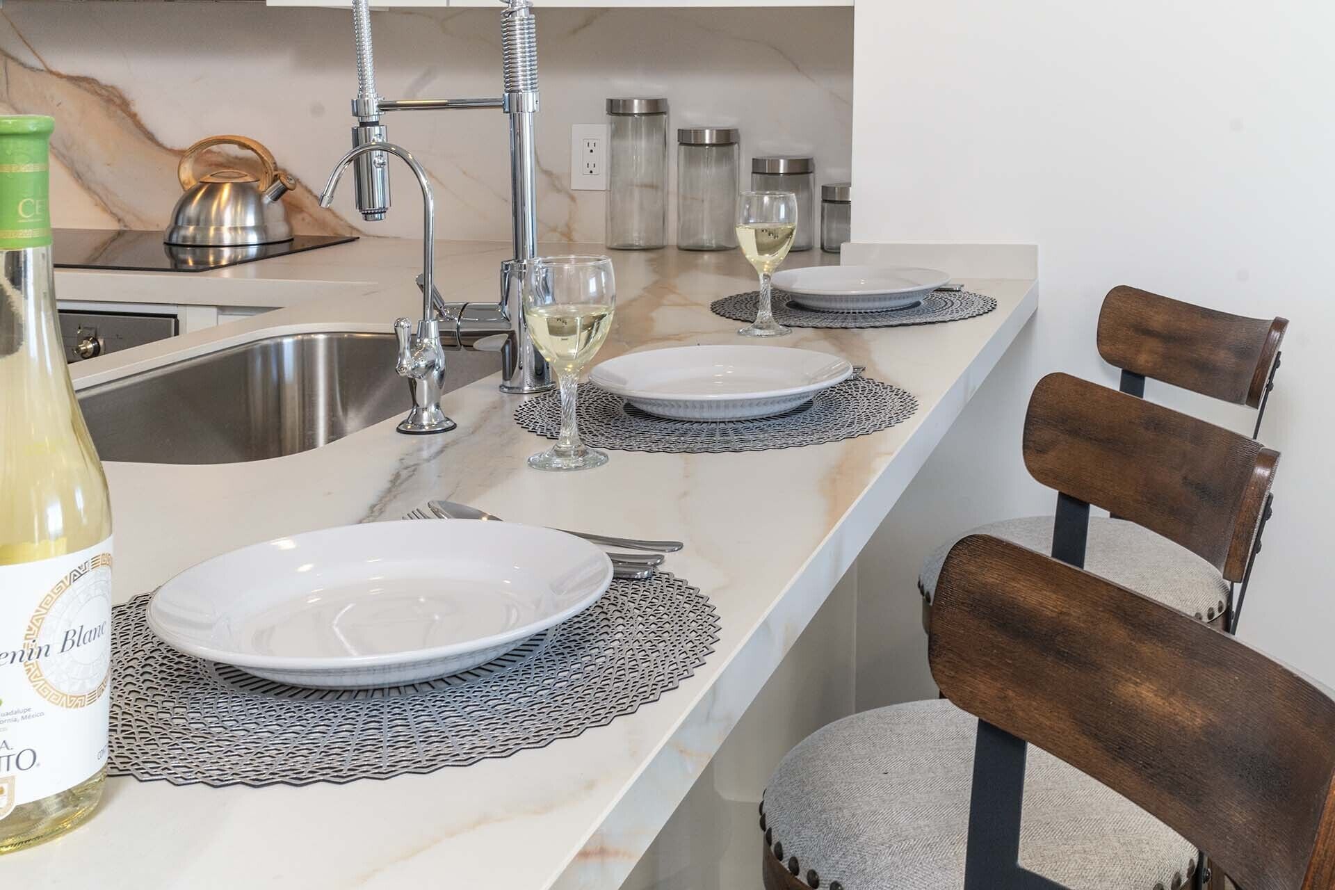 Condo, 1 King Bed with Sofa bed, Balcony, Ocean View (Encantame Towers Velero 703) | Private kitchen