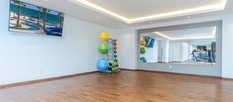 Splash in New Lazy River/stay in Modern Luxury Encanatmae 703