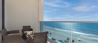 Splash in New Lazy River/stay in Modern Luxury Encanatmae 703