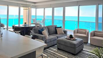 Condo, Multiple Beds, Balcony, Ocean View (Encantame Towers Velero 905) | Living area | 42-inch flat-screen TV with digital channels