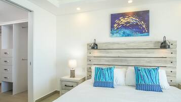 2 habitaciones, decoración personalizada y muebles diferentes