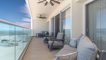Condo, Multiple Beds, Balcony, Ocean View (Encantame Towers Viento 704) | Terrace/patio
