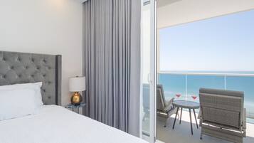 Appartement, Meerdere bedden, balkon, uitzicht op zee (Encantame Towers Velero 1002) | 2 slaapkamers, individueel gedecoreerd, individueel gemeubileerd