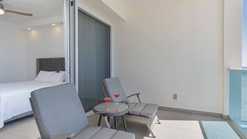 公寓客房, 多張床, 露台, 海景 (Encantame Towers Velero 1002) | 2 間睡房、獨特設計、獨特裝修、床單