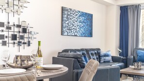 Appart'hôtel, 1 très grand lit et 1 canapé-lit, balcon, vue océan (Encantame Towers Viento 1103) | Intérieur