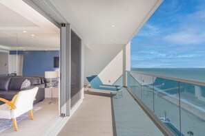 Condo, nhiều giường, ban công, quang cảnh biển (Encantame Towers Velero 1104) | Quang cảnh từ phòng