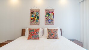 2 habitaciones, decoración personalizada y muebles diferentes 