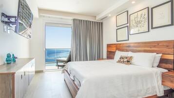 Apartamento, varias camas, balcón, vistas al mar (Encantame Towers Velero 1502) | 2 dormitorios, decoración individual, mobiliario individual