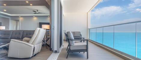 Leilighet, flere senger, balkong, havutsikt (Encantame Towers Viento 2004) | Utsikt fra rommet