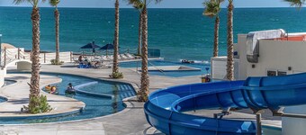 A Peace of Paradise Awaits you Verano 2003 Encantame Towers