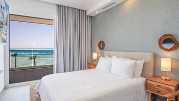 Condo, nhiều giường, ban công, quang cảnh biển (Encantame Towers Verano 304) | 2 phòng ngủ, trang trí khác biệt