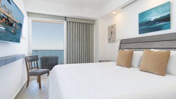 Appartement, 1 kingsize bed met slaapbank, balkon, uitzicht op oceaan (Encantame Towers Velero 1203) | 1 slaapkamer, individueel gedecoreerd, individueel gemeubileerd