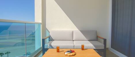 Condo, nhiều giường, ban công, quang cảnh biển (Encantame Towers Verano 804) | Quang cảnh từ phòng