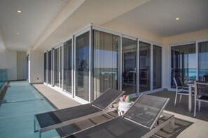 Apartment, Mehrere Betten, Balkon, Meerblick (Encantame Towers Verano 201) | Terrasse/Patio