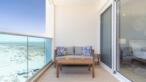 Leilighet, 1 kingsize-seng med sovesofa, balkong, havutsikt (Encantame Towers Viento 1603) | Innvendig