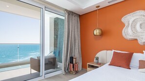 Condo, varias camas, balcón, vista al océano (Encantame Towers Viento 1105) | 2 habitaciones, decoración personalizada y muebles diferentes 