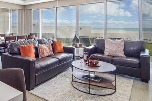 Kondominium, Beberapa Tempat Tidur, balkon, pemandangan samudra (Encantame Towers Verano 101) | Area keluarga | Televisi layar datar 42-inci dengan saluran TV digital