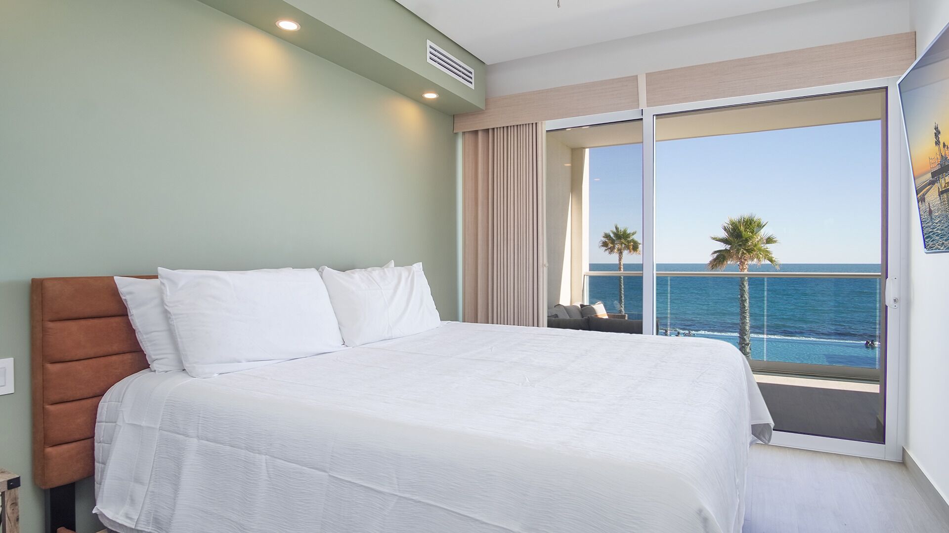 公寓式客房, 多张床, 阳台, 海洋景观 (Encantame Towers Velero 204) | 2 多间卧室、特色装修、特色家居