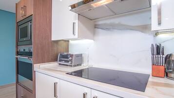 Condo, Multiple Beds, Balcony, Ocean View (Encantame Towers Velero 204) | Private kitchen