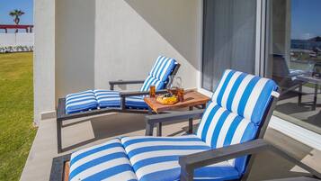 Apartment, Mehrere Betten, Balkon, Meerblick (Encantame Towers Velero 102) | Terrasse/Patio
