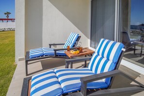 Kondominium, Beberapa Tempat Tidur, balkon, pemandangan samudra (Encantame Towers Velero 102) | Teras/patio