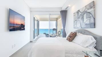 3 bedrooms, individually decorated, individually furnished, bed sheets