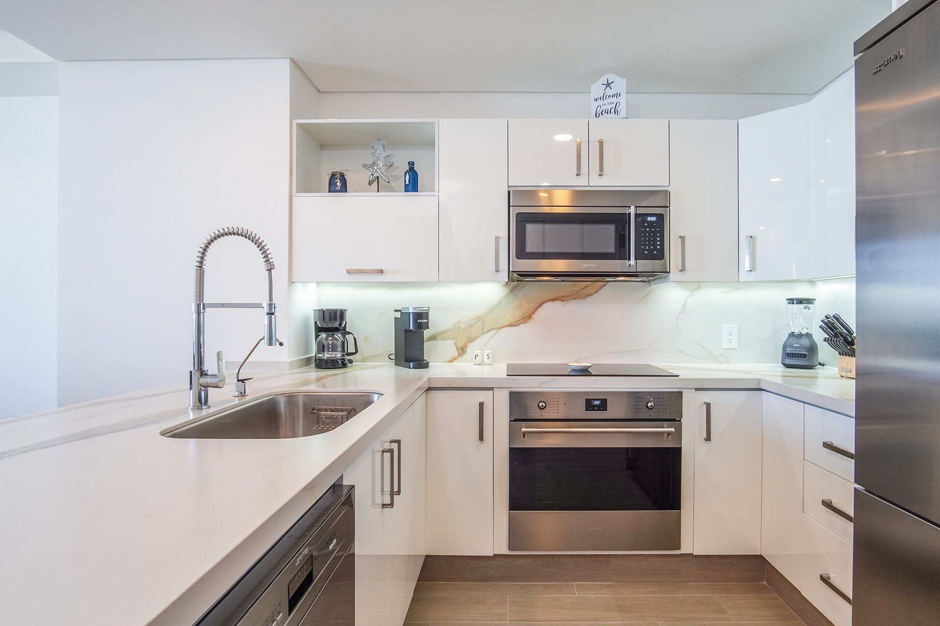 Condo, 1 King Bed with Sofa bed, Balcony, Ocean View (Encantame Towers Verano 1703) | Private kitchen