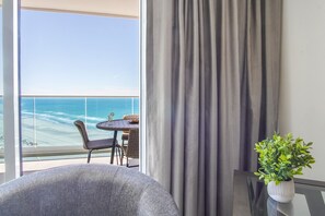 Leilighet, 1 kingsize-seng med sovesofa, balkong, havutsikt (Encantame Towers Verano 1703) | Innvendig