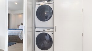 Apartamento, 1 cama de matrimonio grande con sofá cama, balcón (Encantame Towers Viento 1803) | Lavandería