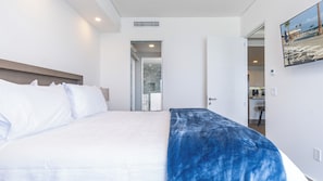 1 bedroom, individually decorated, individually furnished