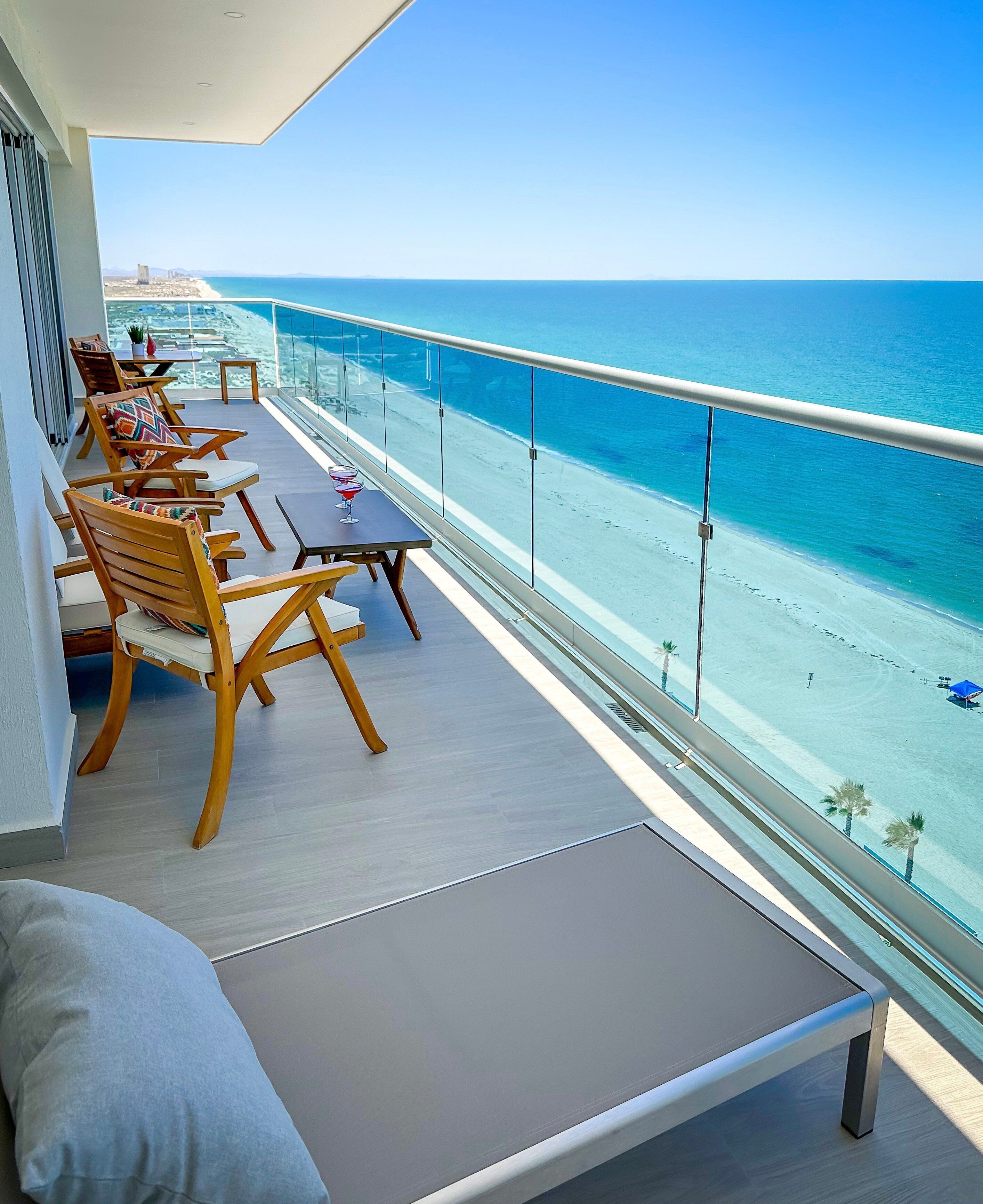 Lejlighed - flere senge - balkon - havudsigt (Encantame Towers Velero 1105) | Udsigt fra værelset