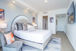 コンドミニアム ベッド (複数台) バルコニー オーシャンビュー (Encantame Towers Verano 801) | 3 室のベッドルーム、客室ごとに異なる装飾、客室ごとに異なるインテリア