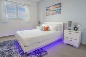 Condo, Multiple Beds, Balcony, Ocean View (Encantame Towers Verano 801)