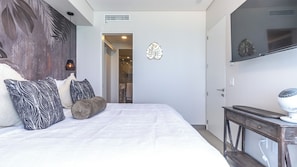 Condo, 1 King Bed with Sofa bed, Balcony, Ocean View (Encantame Towers Viento 803) | 1 bedroom, individually decorated, individually furnished, bed sheets