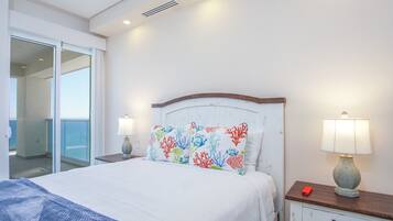 Lägenhet - flera sängar - balkong - havsutsikt (Encantame Towers Verano 905) | 2 sovrum, individuell inredning, unika möbler och sängkläder