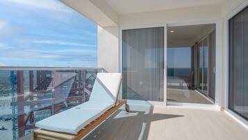 Appartement, meerdere bedden, balkon, uitzicht op oceaan (Encantame Towers Velero 1701) | Terras