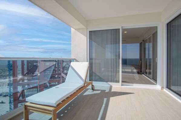 Appartement, meerdere bedden, balkon, uitzicht op oceaan (Encantame Towers Velero 1701) | Terras