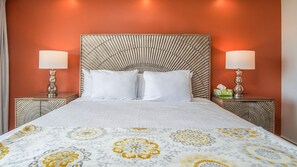 Condo, varias camas, balcón, vista al océano (Encantame Towers Velero 105) | 2 habitaciones, decoración personalizada y muebles diferentes