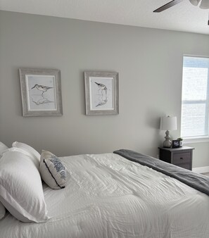 4 soverom, strykejern/-brett, wi-fi og sengetøy