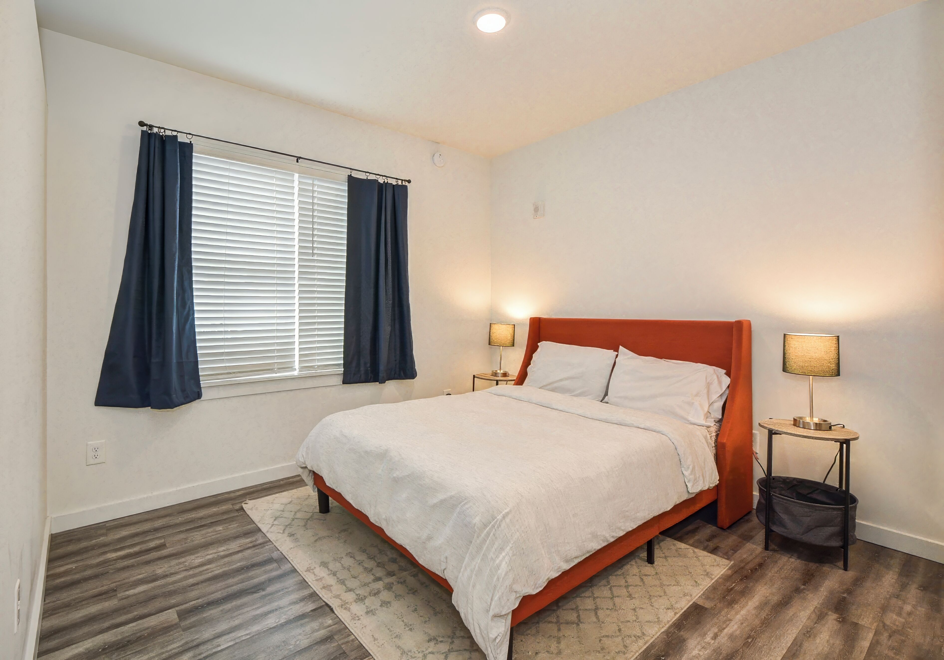1 bedroom, iron/ironing board, WiFi (free), bed sheets