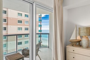 Interior - Oceanfront 9th Floor Newly Renovated Luxury, Pools and Lazy River, Family Oasis (North Myrtle Beach)