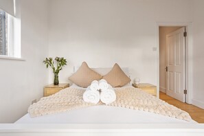 3 chambres, fer et planche à repasser, Wi-Fi gratuit, draps fournis