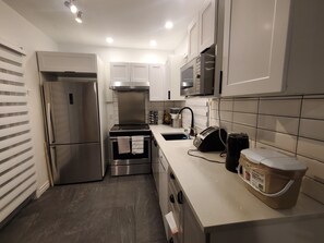 Micro-ondas, fogão, cooktop, lava-louças