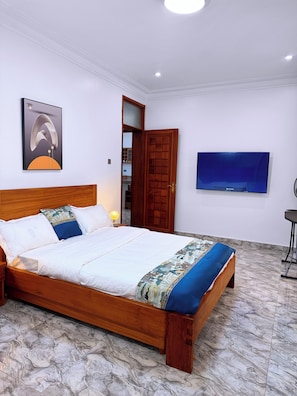 Căn hộ Deluxe, ban công, quang cảnh thành phố | Phòng cách âm, truy cập Internet không dây miễn phí 