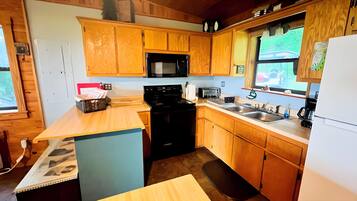 Micro-ondes, four, plaque de cuisson, lave-vaisselle