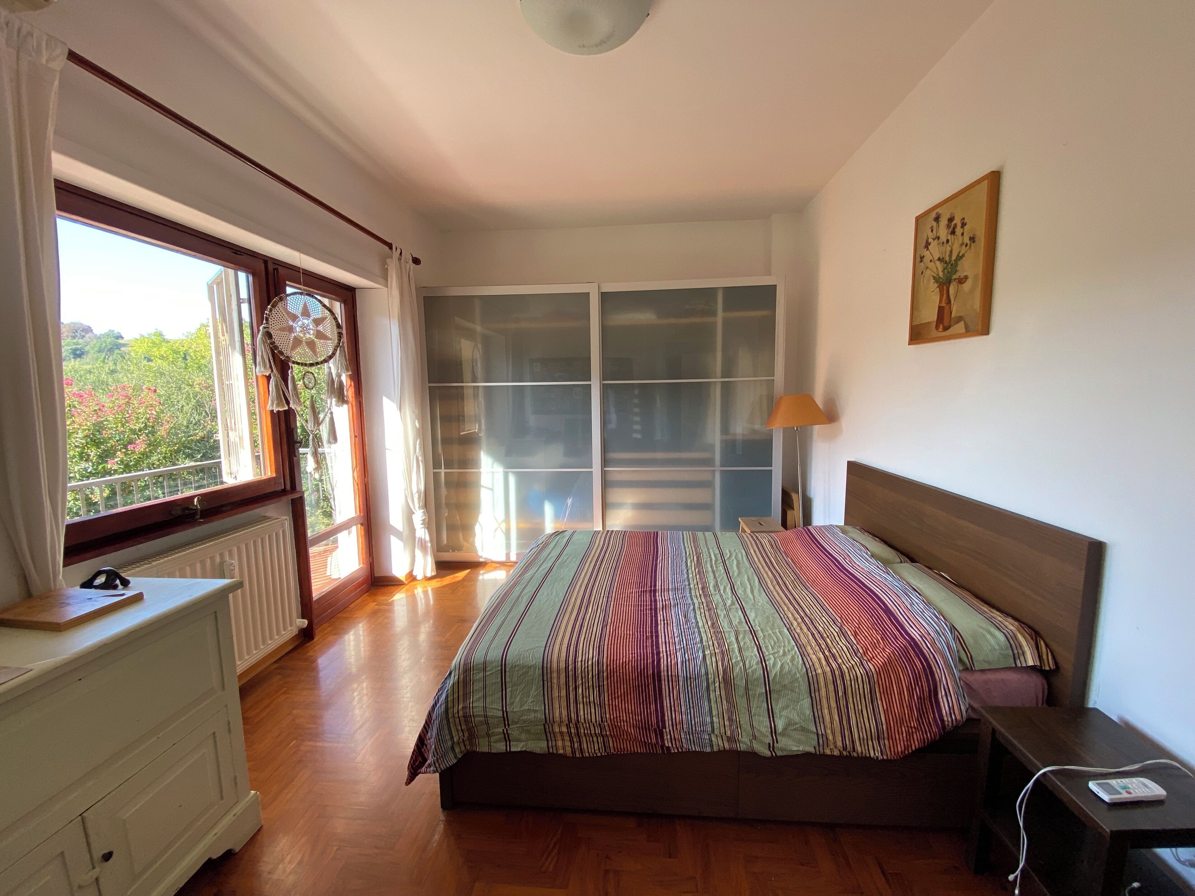 1 chambre, fer et planche à repasser, Wi-Fi, draps fournis